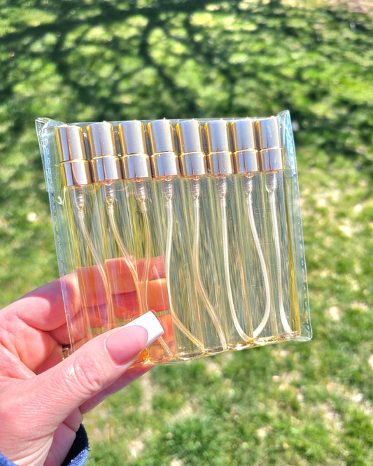 LEVITATE 25 Eau de Parfum | Cologne for Him | 10ml | Bergamot, Black Current, Apple, Lemon, Pink Pepper, Pineapple, Patchouli, Moroccan Jasmine, Birch, Musk, Oak Moss, Ambroxan, Cedarwood