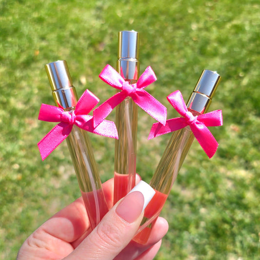 SWEET CHEEKS 34 Eau de Parfum | Perfume for Her | 10ml | Rock Sugar Candy, Bubblegum, Vanilla Cream, Fluffy Cotton Candy, Soft Cashmere Woods, Amber, Sheer Musk, Whipped Cream